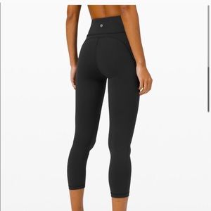 NWT LuLuLemon Invigorate High Rise Crop 23”